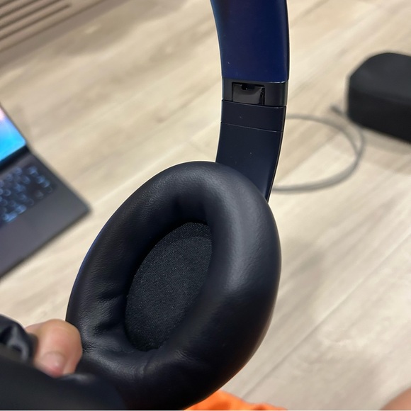 Beats Studio Pro Navy Blue Wireless Noise Cancelling Headphones - Picture 6 of 14